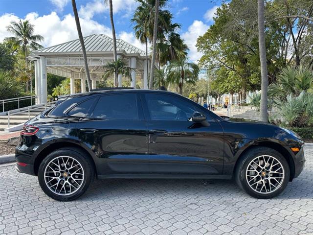 $17995 : 2017 Macan S image 6