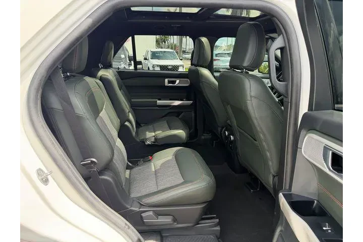 $32995 : Ford Explorer 2022 AWD Timbe image 10