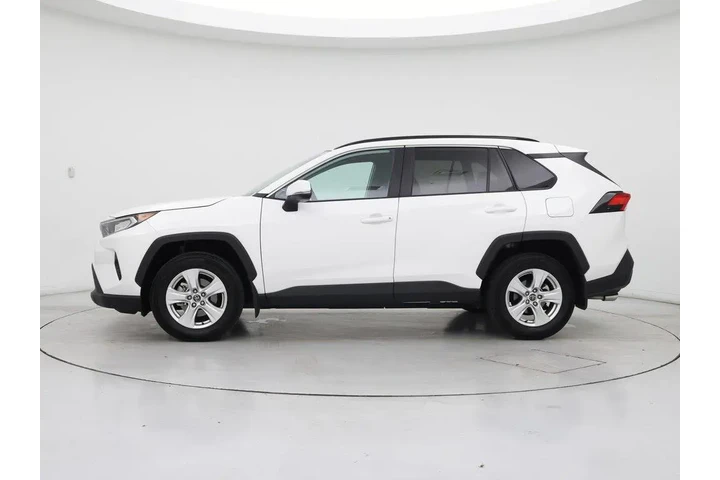 $32998 : Toyota RAV4 2021 AWD XLE 4dr image 3