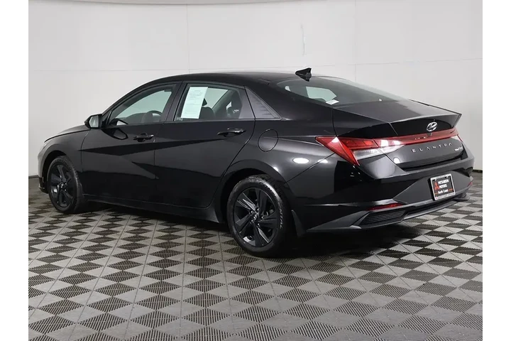 $16123 : Hyundai ELANTRA Hybrid 2023 image 9