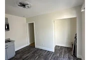 $950 : Modern 1BD 1BT available thumbnail