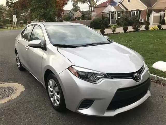 $8000 : 2016 Toyota COROLLA LE image 2