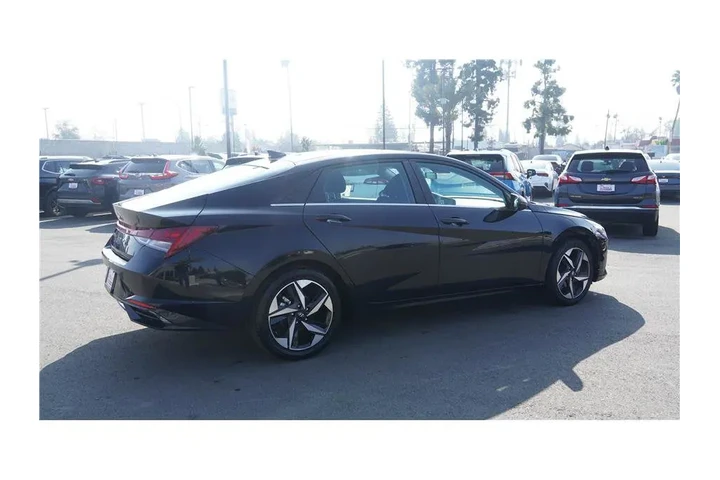 $18284 : 2022 Elantra SEL image 6