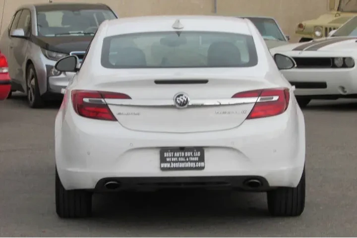 $8995 : 2016 Regal Premium I image 6