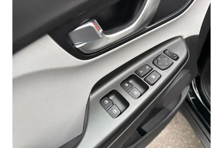 $21477 : Hyundai KONA 2023 AWD SEL 4d image 10