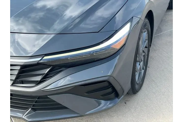 $19999 : Hyundai ELANTRA 2024 SEL 4dr image 4