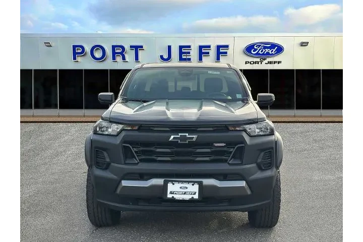 $34800 : Chevrolet Colorado 2023 4x4 image 2