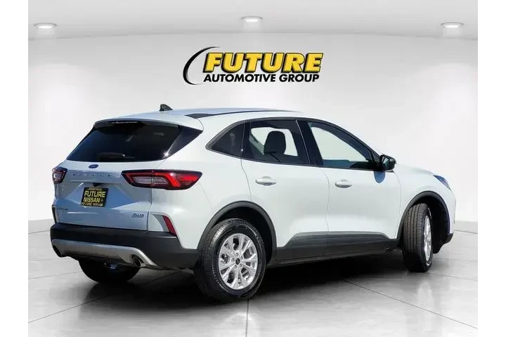 $23988 : Ford Escape 2025 AWD Active image 4