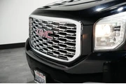 $24445 : 2019 Yukon SLT thumbnail