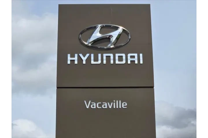 $24998 : Hyundai SANTA FE 2023 SEL 4d image 4