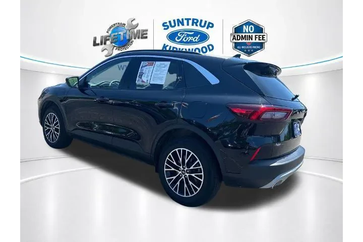 $27447 : Ford Escape Plug-In Hybrid 2 image 3