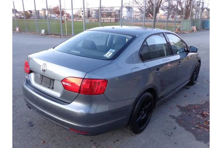 $7950 : 2013 Jetta S image 4