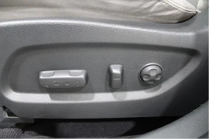 $11982 : Hyundai SANTA FE Sport 2017 image 4