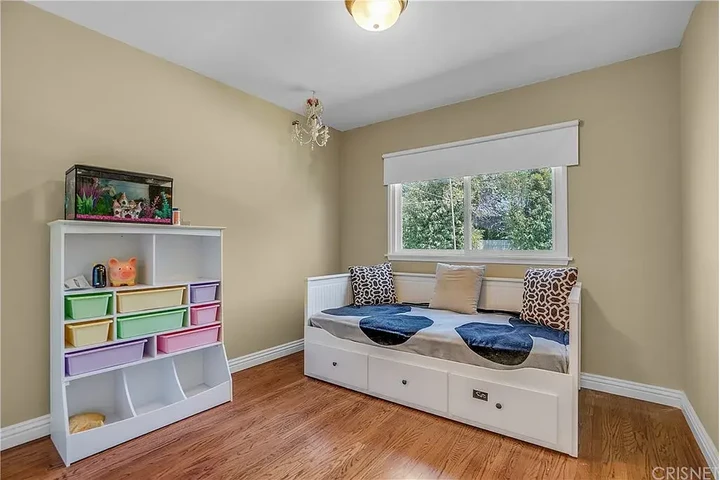 $1800 : 7414 Quartz Ave, Winnetka, CA image 7