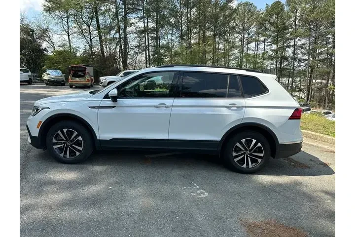 $19992 : Volkswagen Tiguan 2024 S 4dr image 8