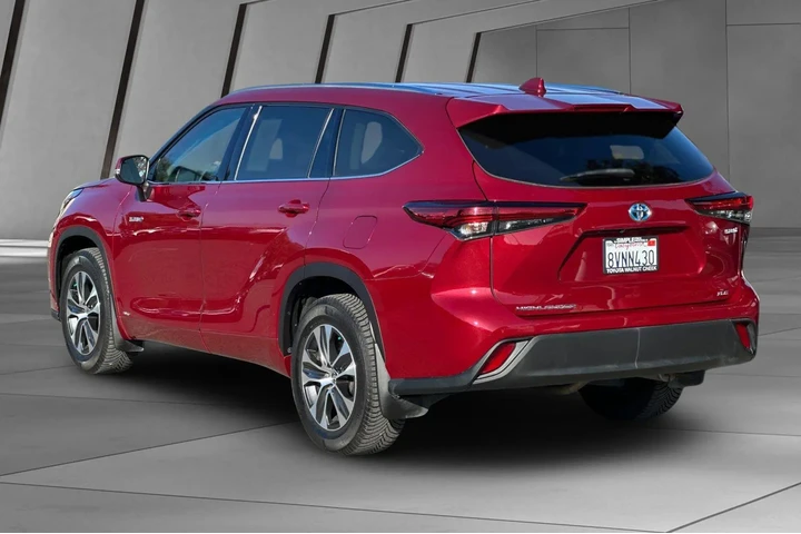 $35000 : Toyota Highlander Hybrid 202 image 10