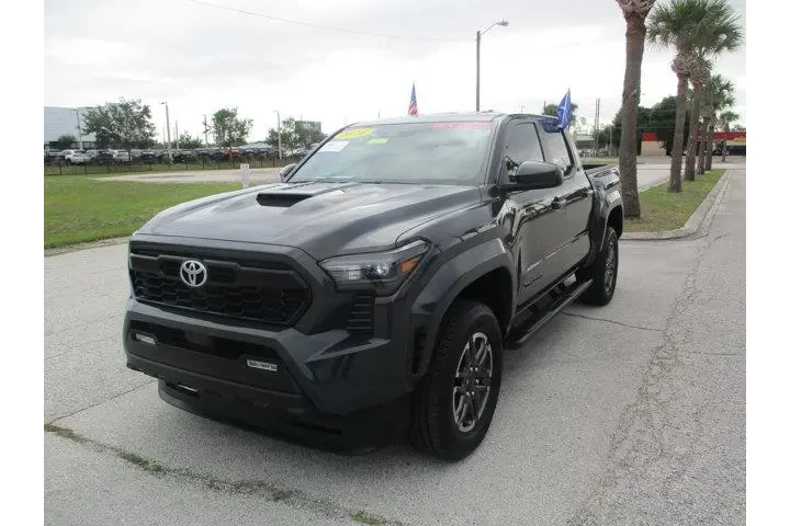 $38995 : Toyota Tacoma 2024 4x2 SR5 4 image 3