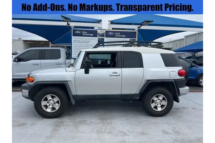 $16998 : Toyota FJ Cruiser 2008 4x4 B image 1