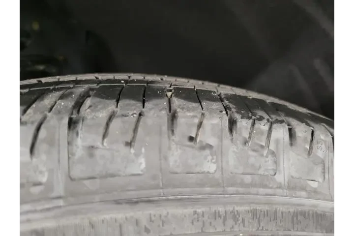 $33808 : Ford Explorer 2023 AWD XLT 4 image 5