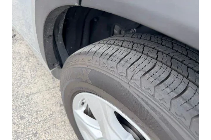 $28227 : Toyota Highlander Hybrid 202 image 5