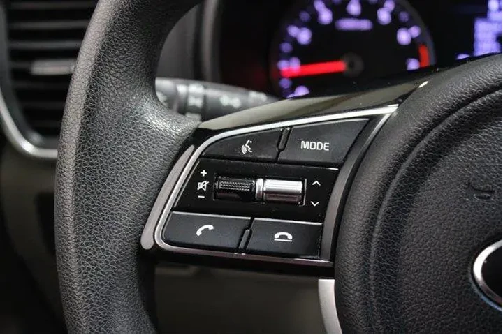 $18971 : Kia Sportage 2020 LX 4dr SUV image 9