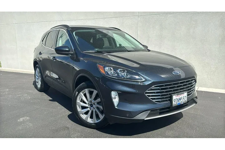 $28988 : Ford Escape 2022 AWD Titaniu image 1