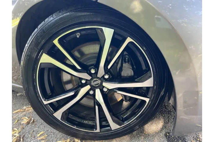 $11497 : 2009 370Z Touring image 8