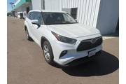 Toyota Highlander 2023 L 4dr en Kings County