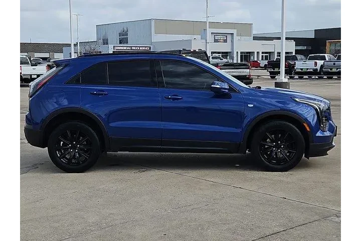 $27000 : Cadillac XT4 2023 Sport 4dr image 2