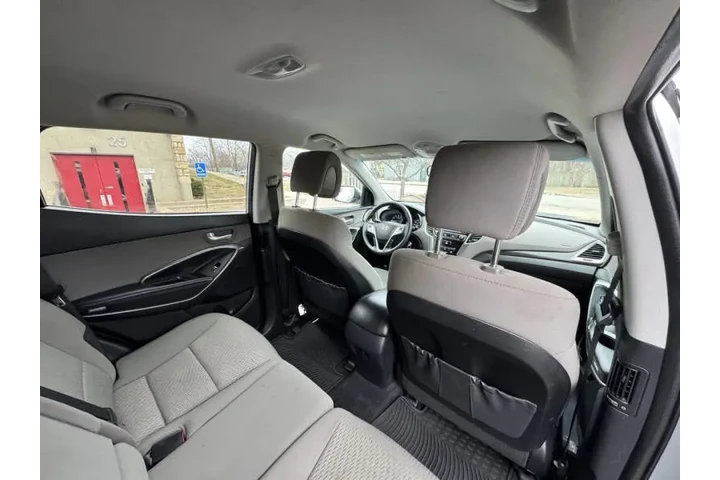 $7999 : 2017 Santa Fe Sport 2.4L image 9