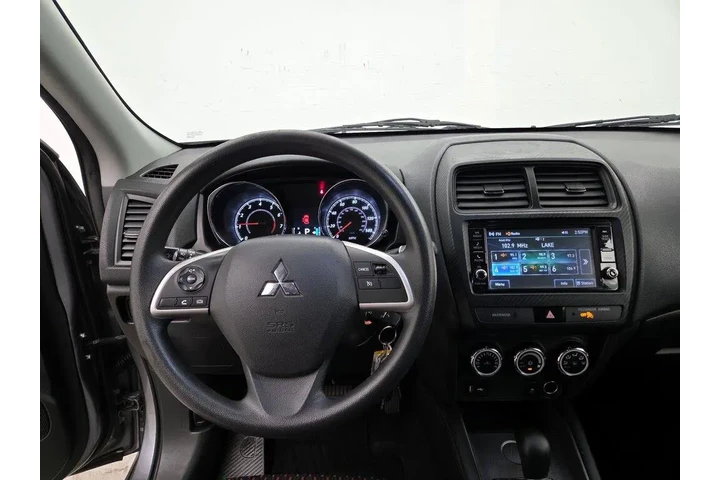 $14998 : Mitsubishi Outlander Sport 2 image 9