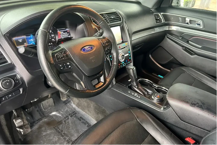 Ford Explorer 2016 AWD Sport image 9
