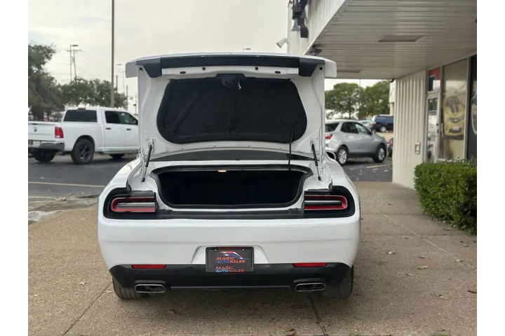 $21999 : 2019 Challenger SXT image 7