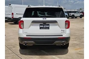 $32400 : Ford Explorer 2022 AWD XLT 4 thumbnail