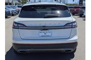 $29995 : Lincoln Nautilus 2022 AWD Re thumbnail