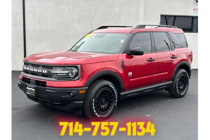 2021 Ford Bronco Sport image 1