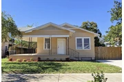 $890 : Fully renovated Single home thumbnail