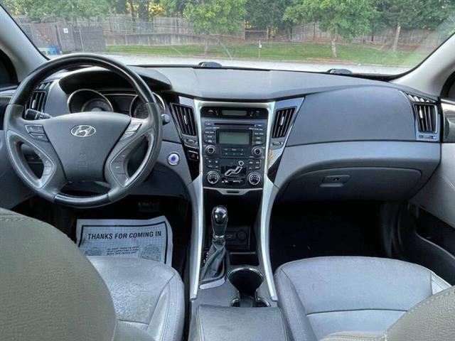 $6500 : 2012 Sonata Limited image 4