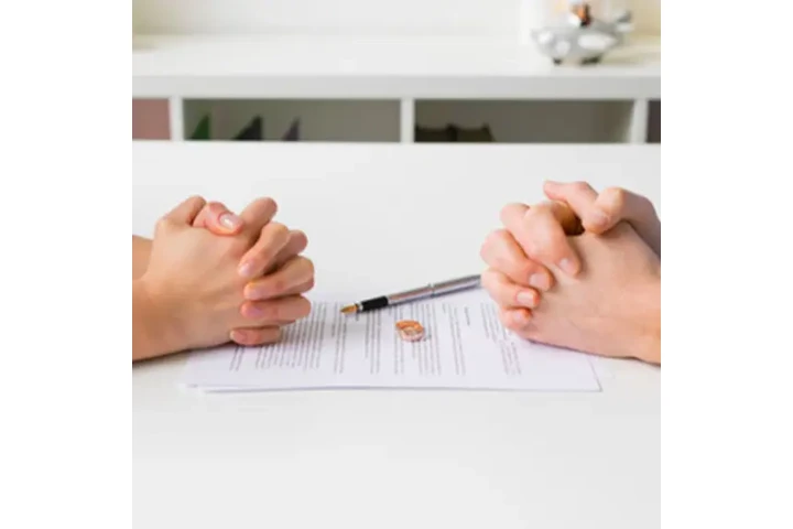 Trámites de Desalojo, Divorcio image 2