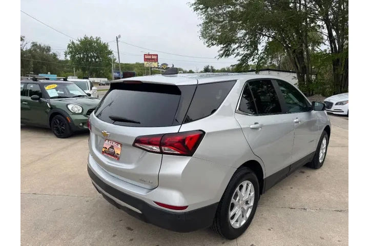 $13950 : 2022 Equinox LT image 4