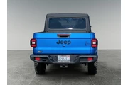 Jeep Gladiator 2025 thumbnail