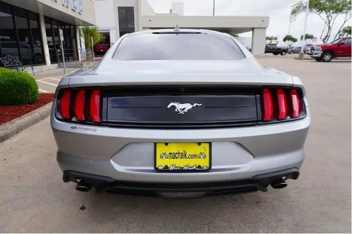 $27888 : Ford Mustang 2022 EcoBoost 2 image 5