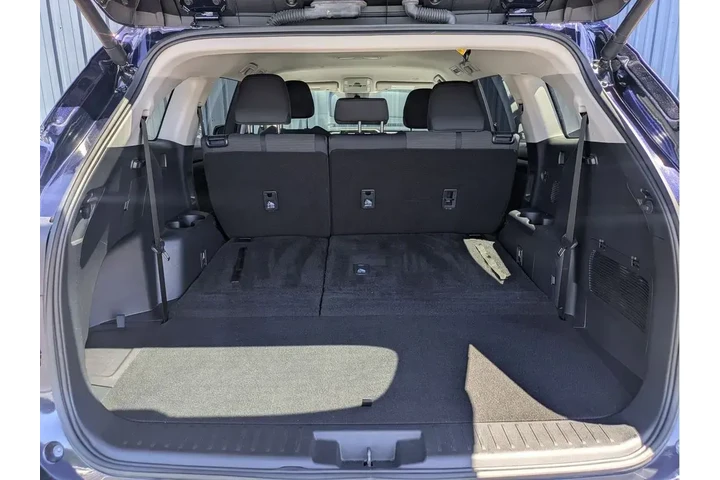 $38888 : Toyota Highlander 2025 LE 4d image 8