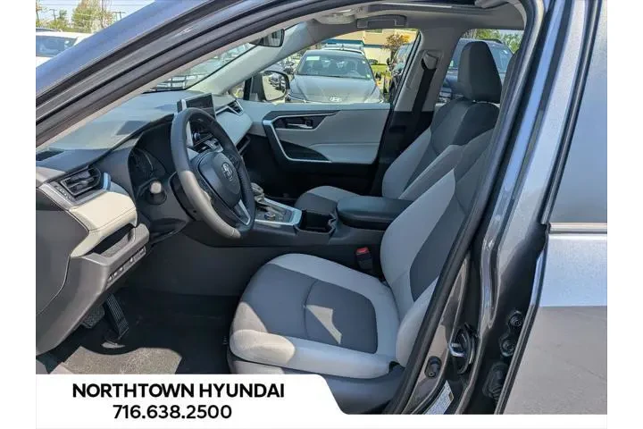 $38217 : Toyota RAV4 Hybrid 2025 AWD image 10