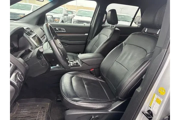 $19000 : Ford Explorer 2018 AWD Limit image 10