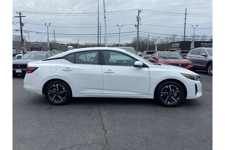$14987 : Nissan Sentra 2025 SV 4dr Se image 3
