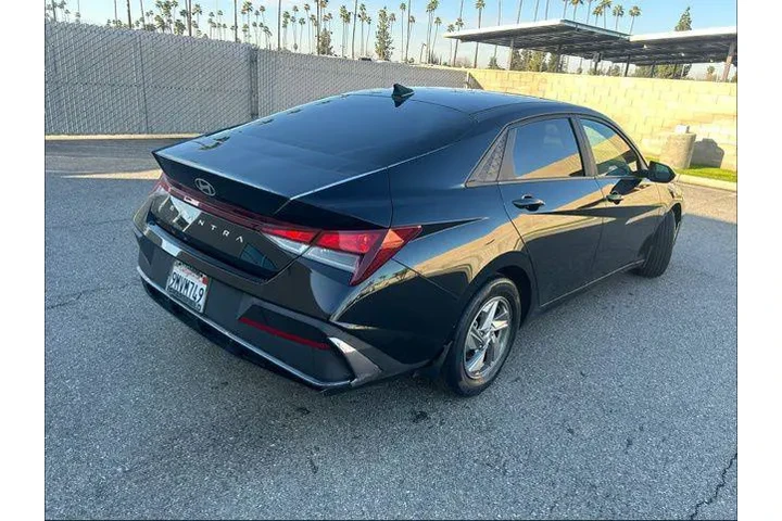 $18995 : Hyundai ELANTRA 2024 SE 4dr image 4