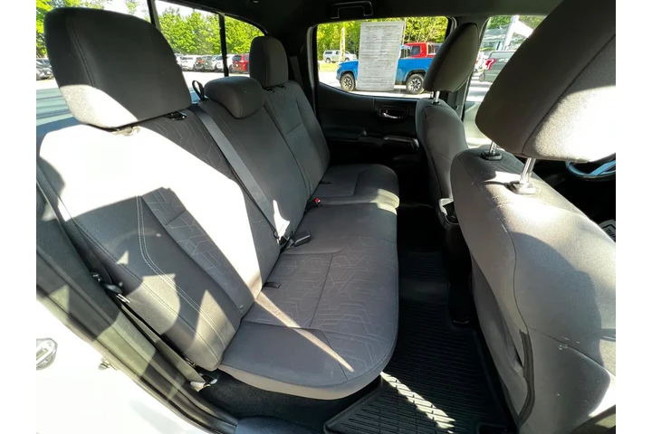 $27900 : Toyota Tacoma 2017 4x4 TRD S image 10