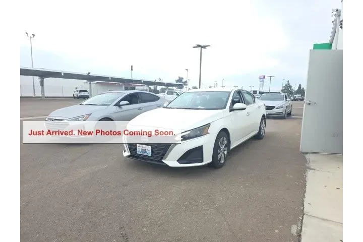 $18300 : Nissan Altima 2023 2.5 S 4dr image 3