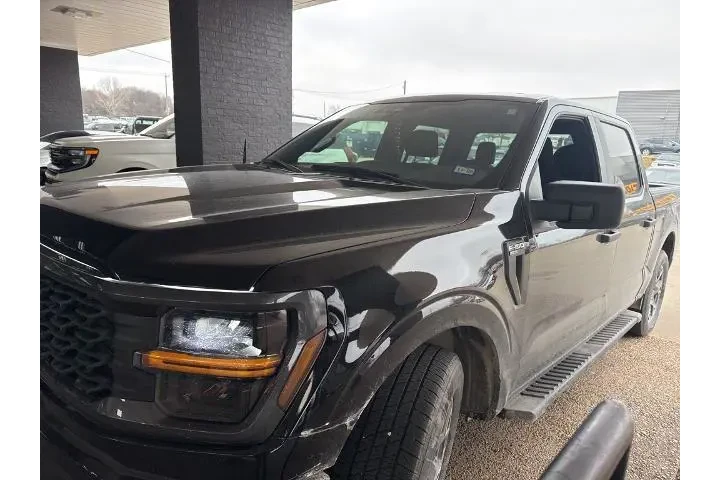 $34353 : Ford F-150 2024 4x2 STX 4dr image 1